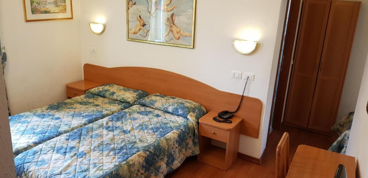 Hotel Tirreno Rome Luaran gambar